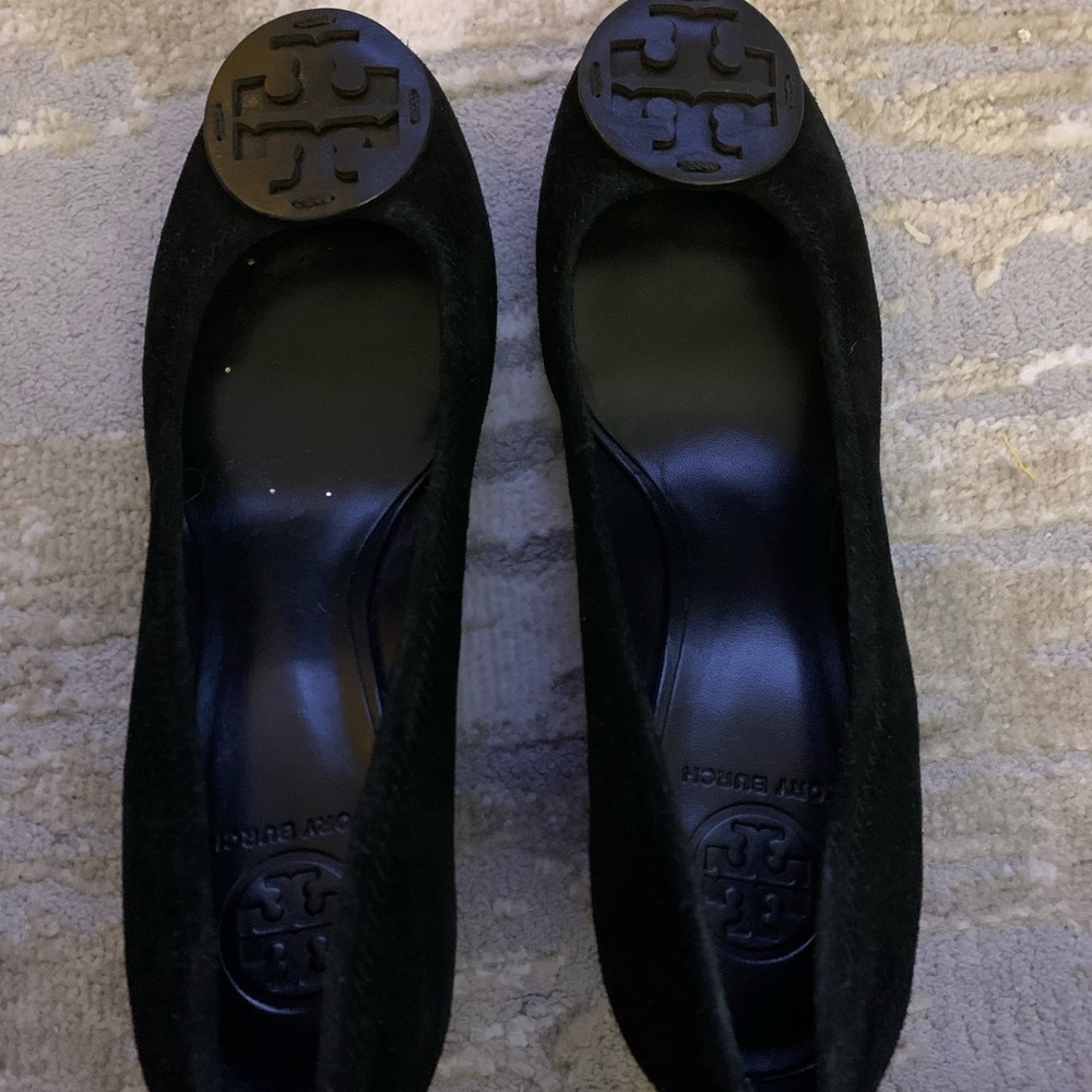Auth Tory Burch Black wedge Pumps 9.5